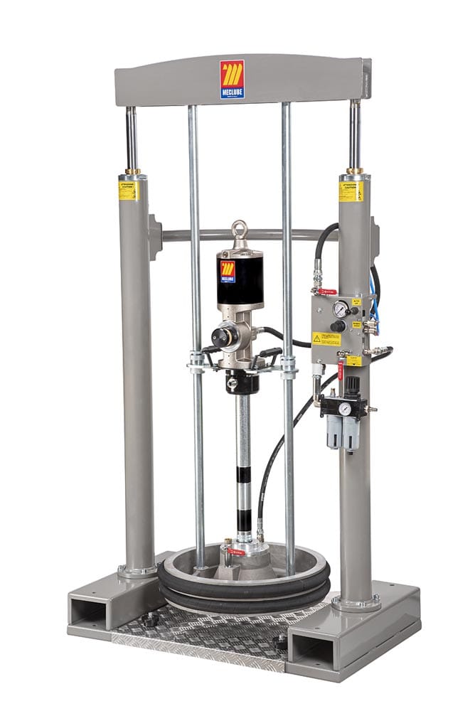 KIT PRESSA-SOLLEVATORE GRASSO PER FUSTI DA 180-220 Kg CON POMPA R=20:1 12 kg/min