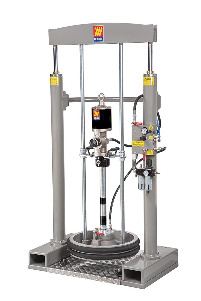 KIT PRESSA-SOLLEVATORE GRASSO PER FUSTI DA 180-220 Kg CON POMPA R=70:1 6,0 kg/min